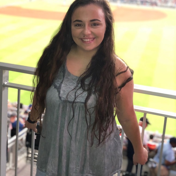 Sleeveless blouse - Picture 2 of 2